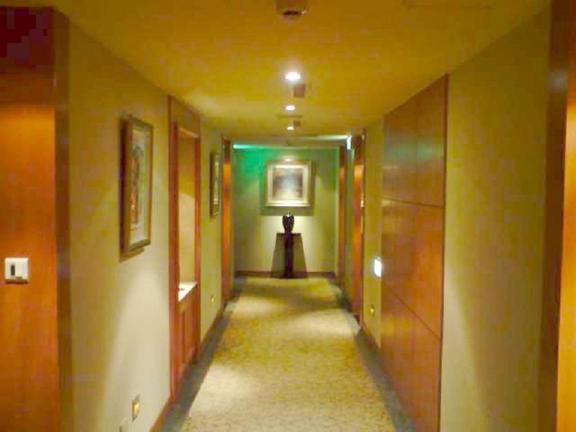 Elegance Hotel Tajpej Buitenkant foto